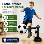 Fodboldtræner med boldretur til børn – træning af boldkontrol og teknik